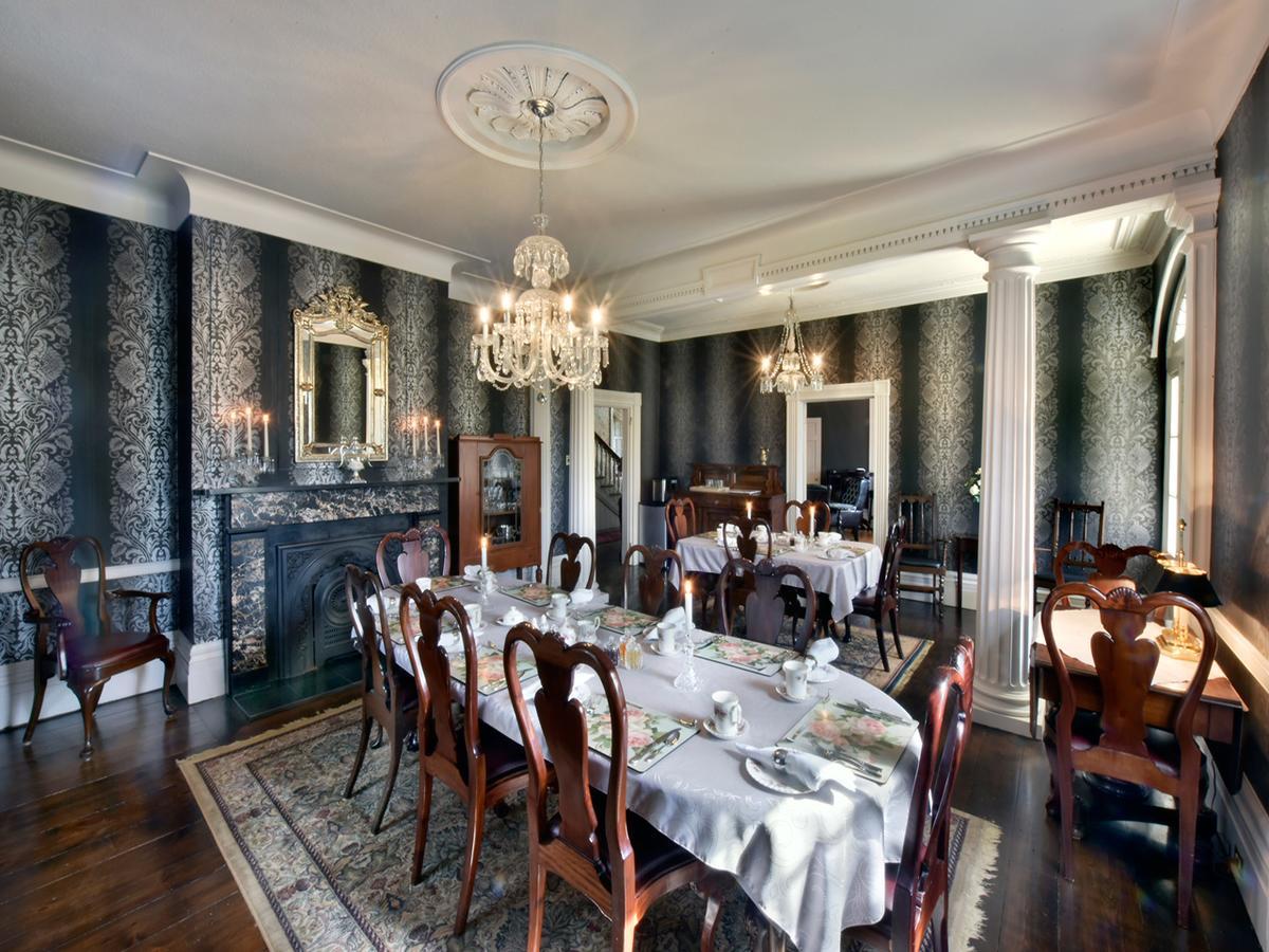 Brockamour Manor Bed And Breakfast Niagara-on-the-Lake Esterno foto