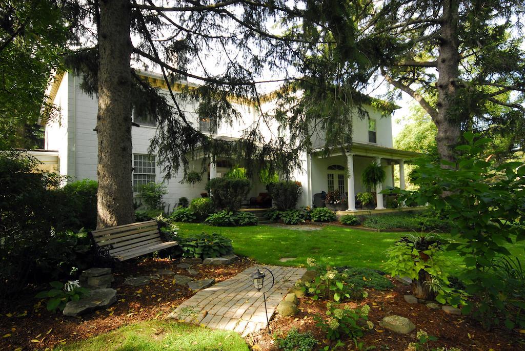Brockamour Manor Bed And Breakfast Niagara-on-the-Lake Esterno foto